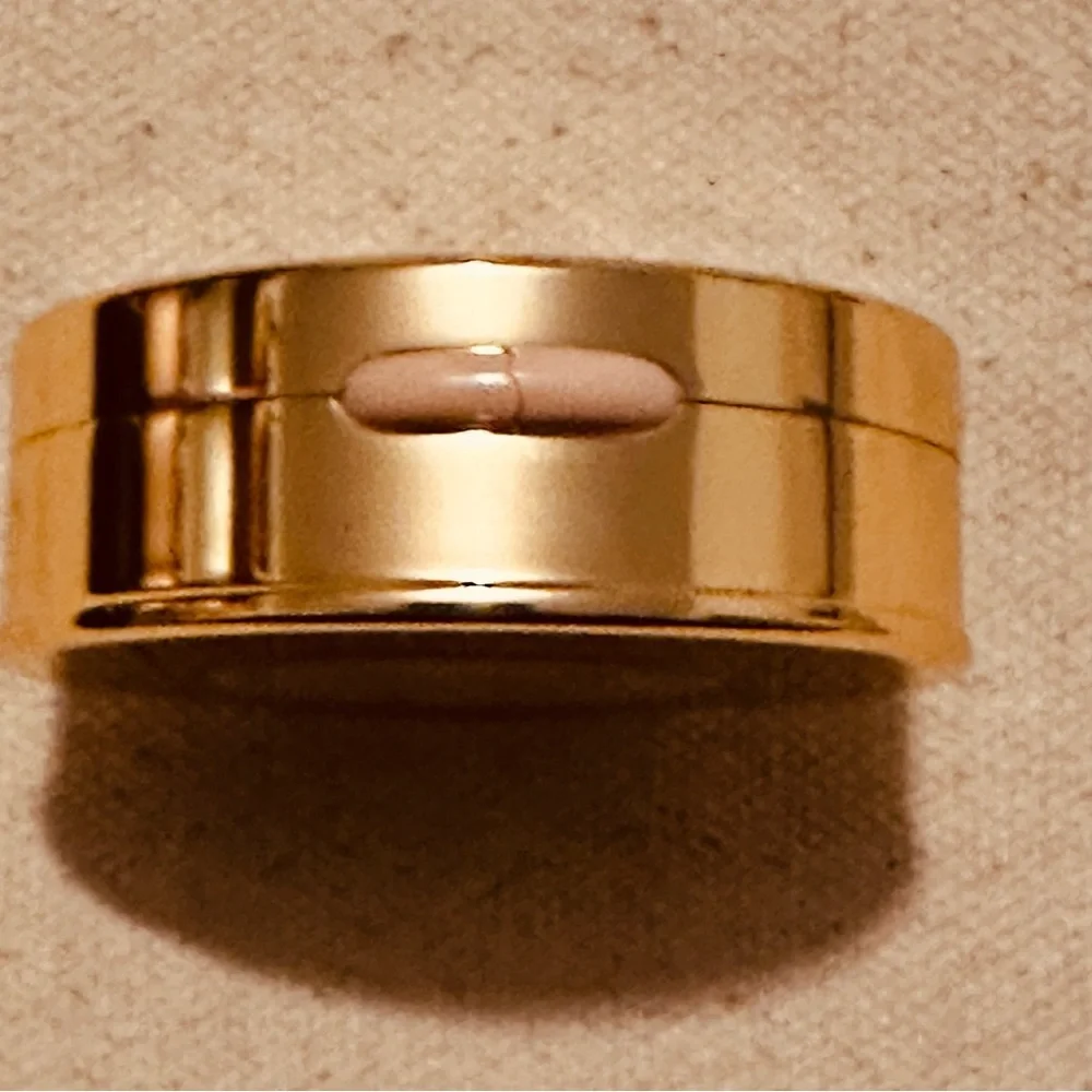 Gucci | Blush | Luminous Matte Powder Blush | Warm Berry